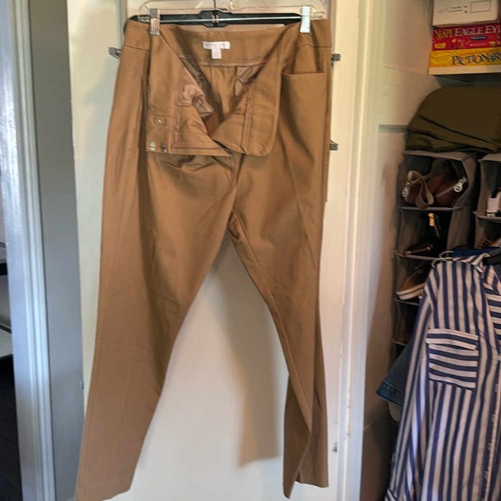 New York and company dress pants. Stretch. Tan color. Size 16